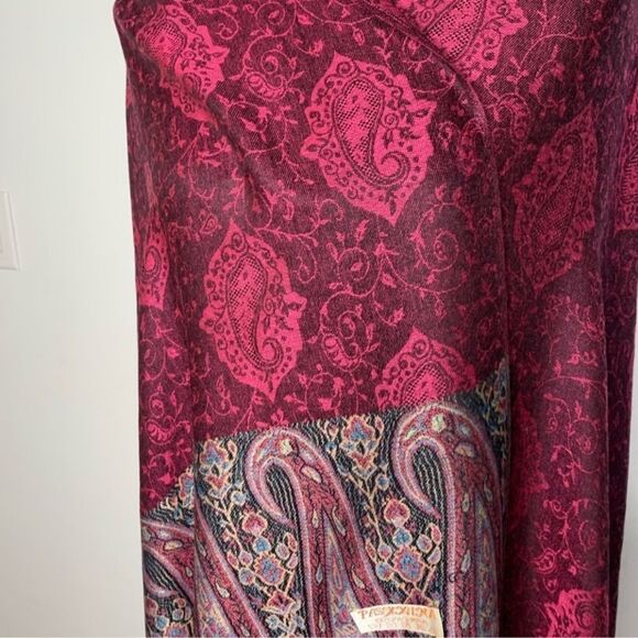 Gorgeous Burgundy Multicolor Pashmina - Picture 5 of 7